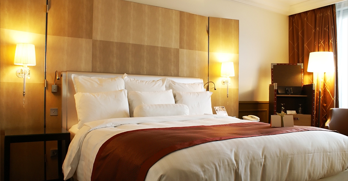 Classical Table Lamps and Floor Lamps