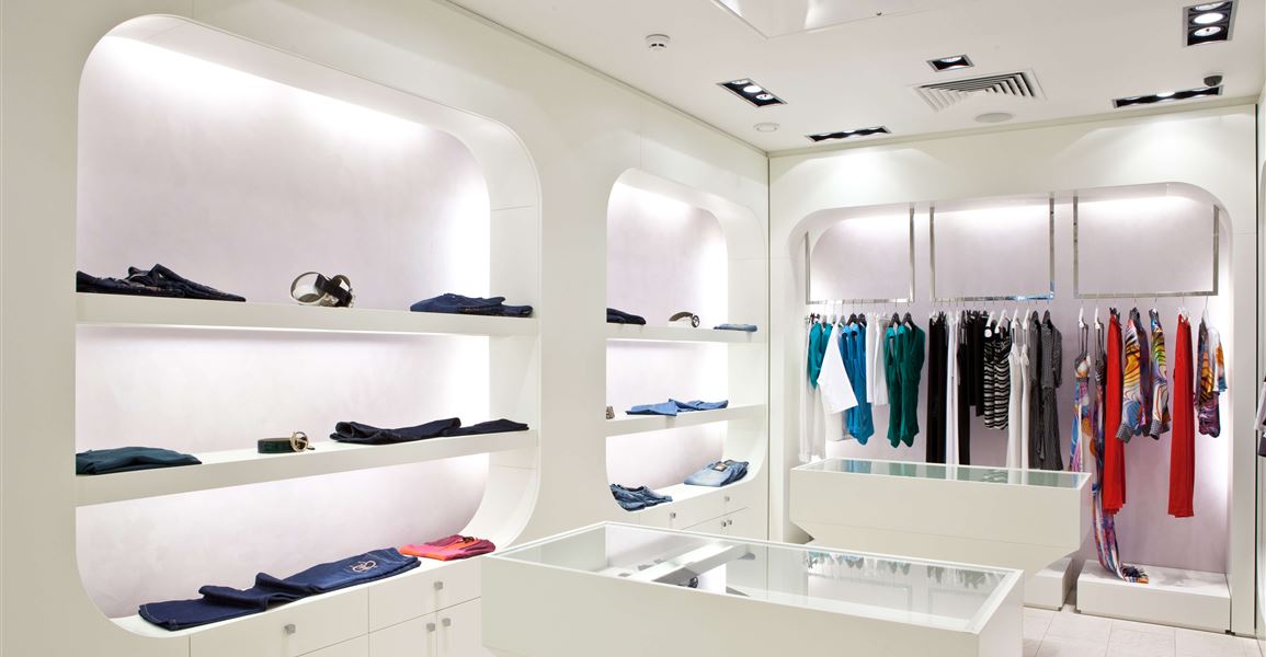 Commercial: The shop